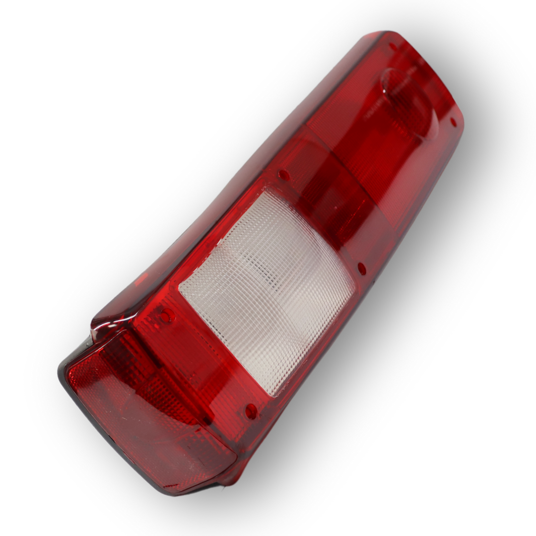 Фонарь задний RENAULT PREMIUM I / II - MAGNUM - KERAX (2006→) \лев.\с боковым разъемом AMP