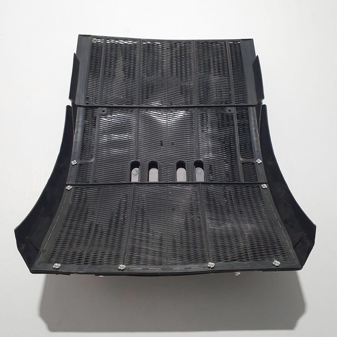 Крыло заднего колеса нижняя часть DAF XF 95 (1997-2002) с брызговиком Крыло заднего колеса нижняя часть DAF XF 95 (1997-2002) с брызговиком