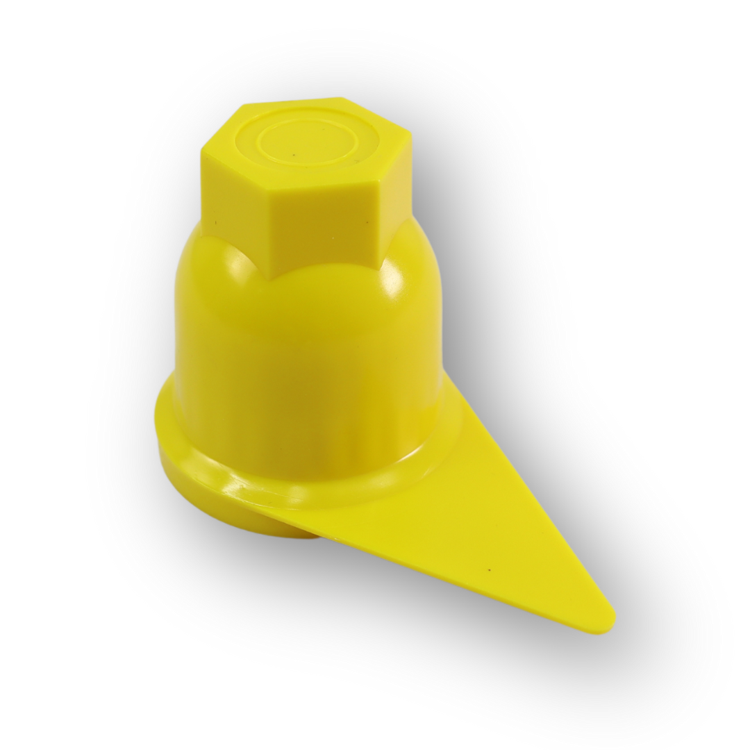Колпачек на гайку 32 с указателем желтый Колпачек на гайку 32 с указателем желтый