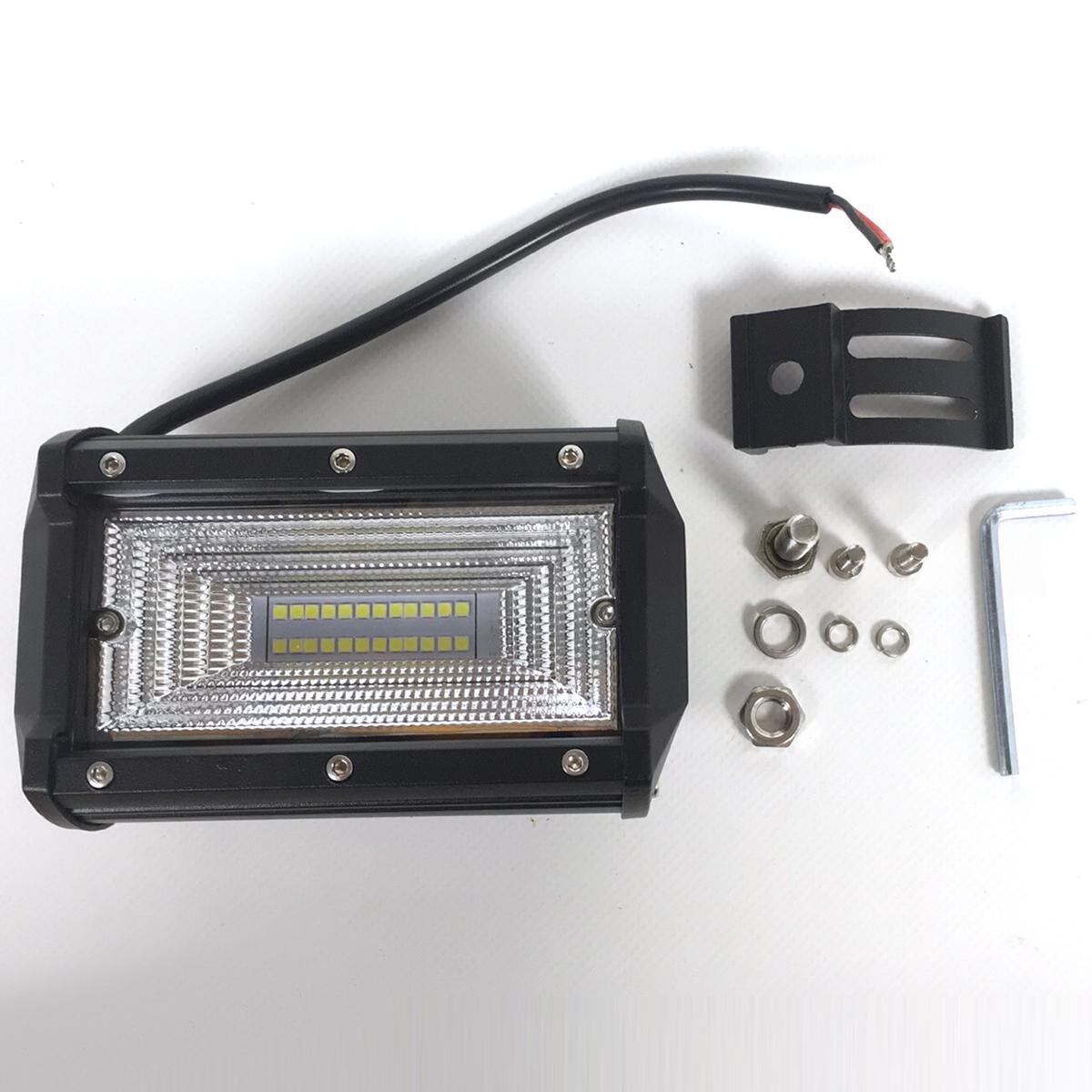 Фара универсальная диодная LED 24V (24 диода 72W белый свет прямоугольная-80*130*66)