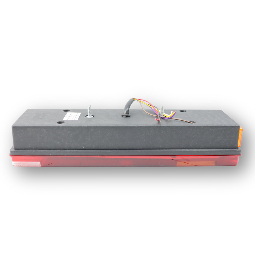 Фонарь задний 0031 Универсальный \YP\ Фонарь задний 0031 Универсальный \YP\