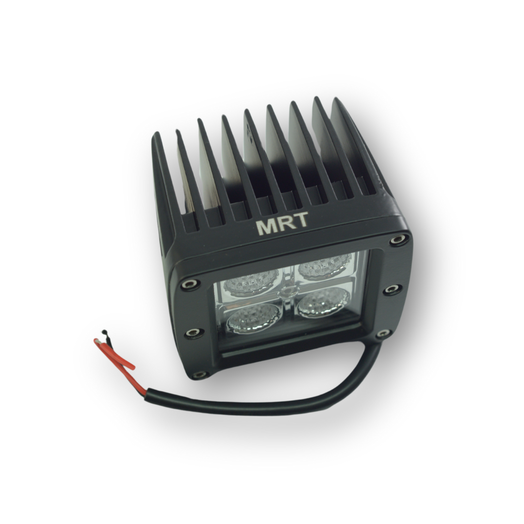 Фара универсальная диодная LED 24V (4 диода 40W -белый свет квадратная-82*75*69)