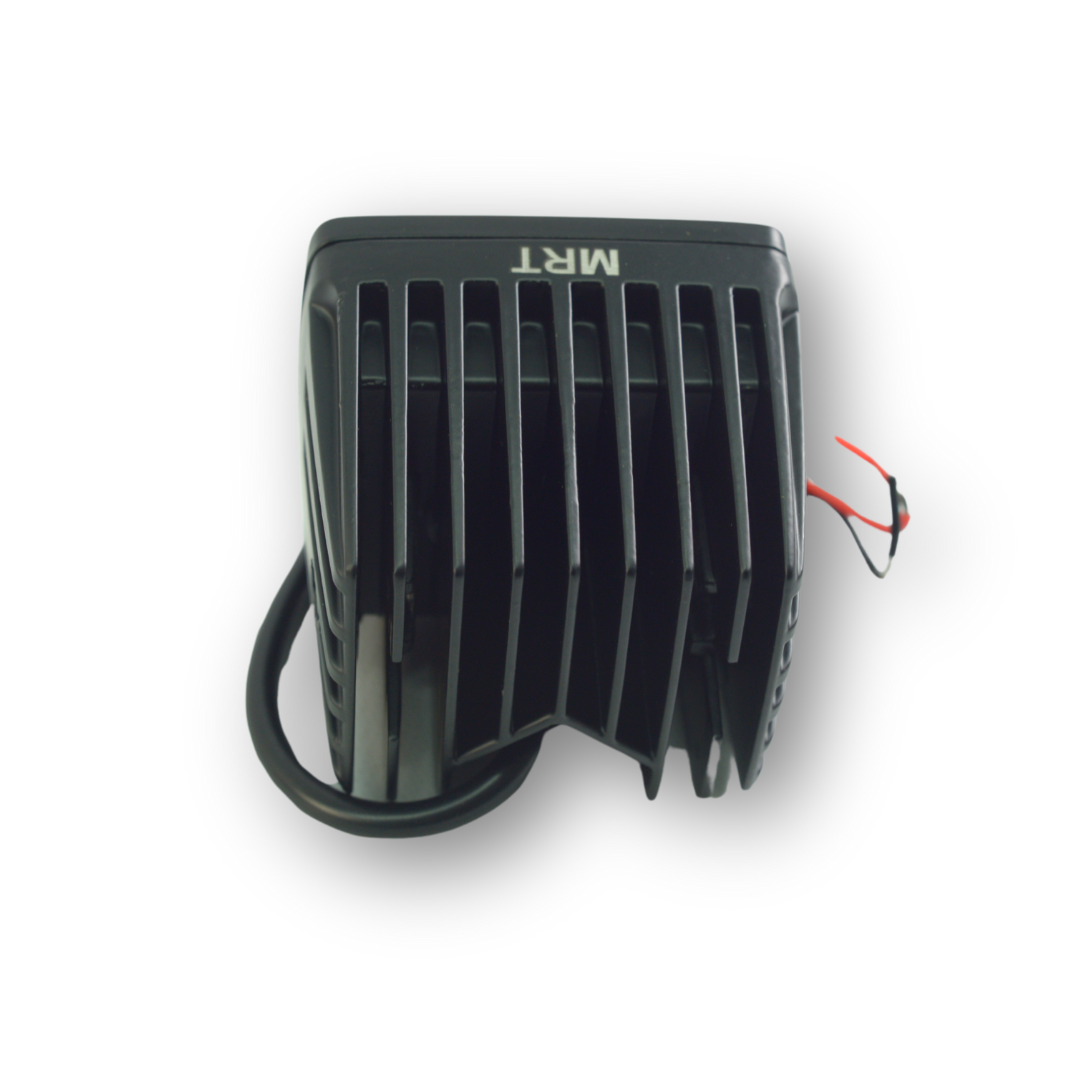 Фара универсальная диодная LED 24V (4 диода 40W -белый свет квадратная-82*75*69)