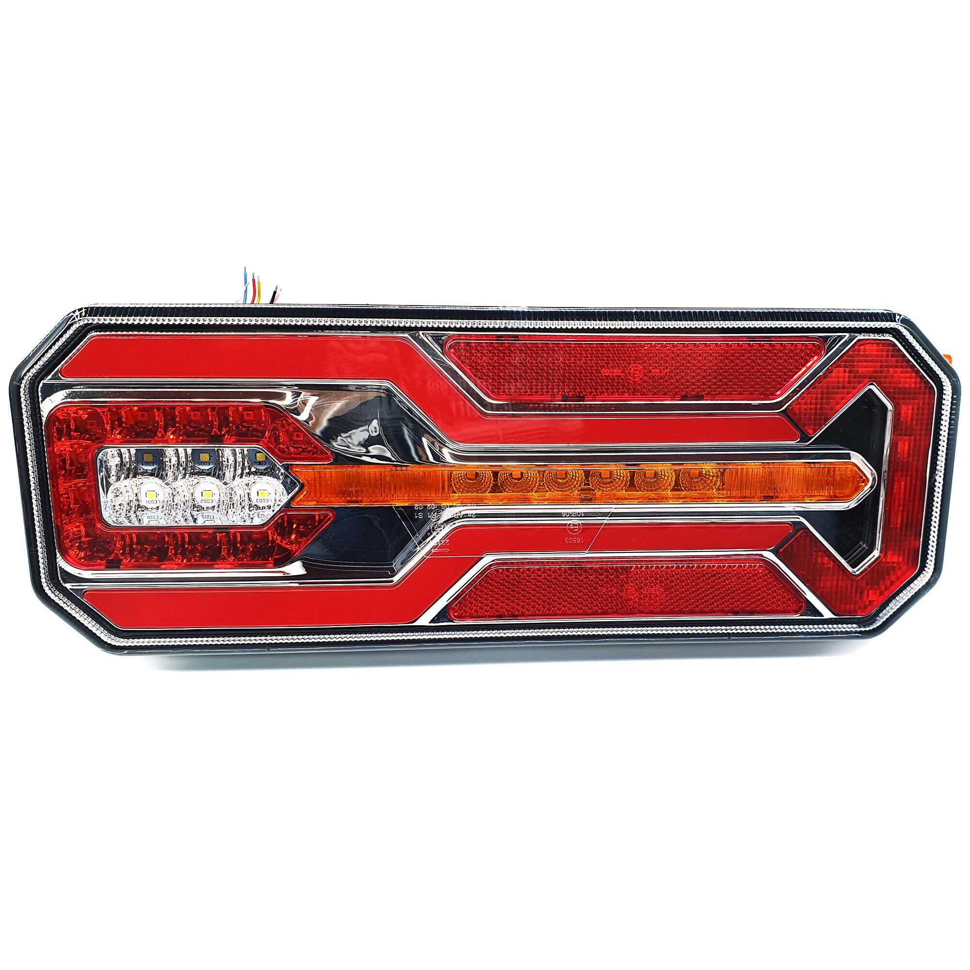 Фонарь задний FERZE 350х131х60 \правый\ бег.указ.поворота , каб.  подсв. ном.