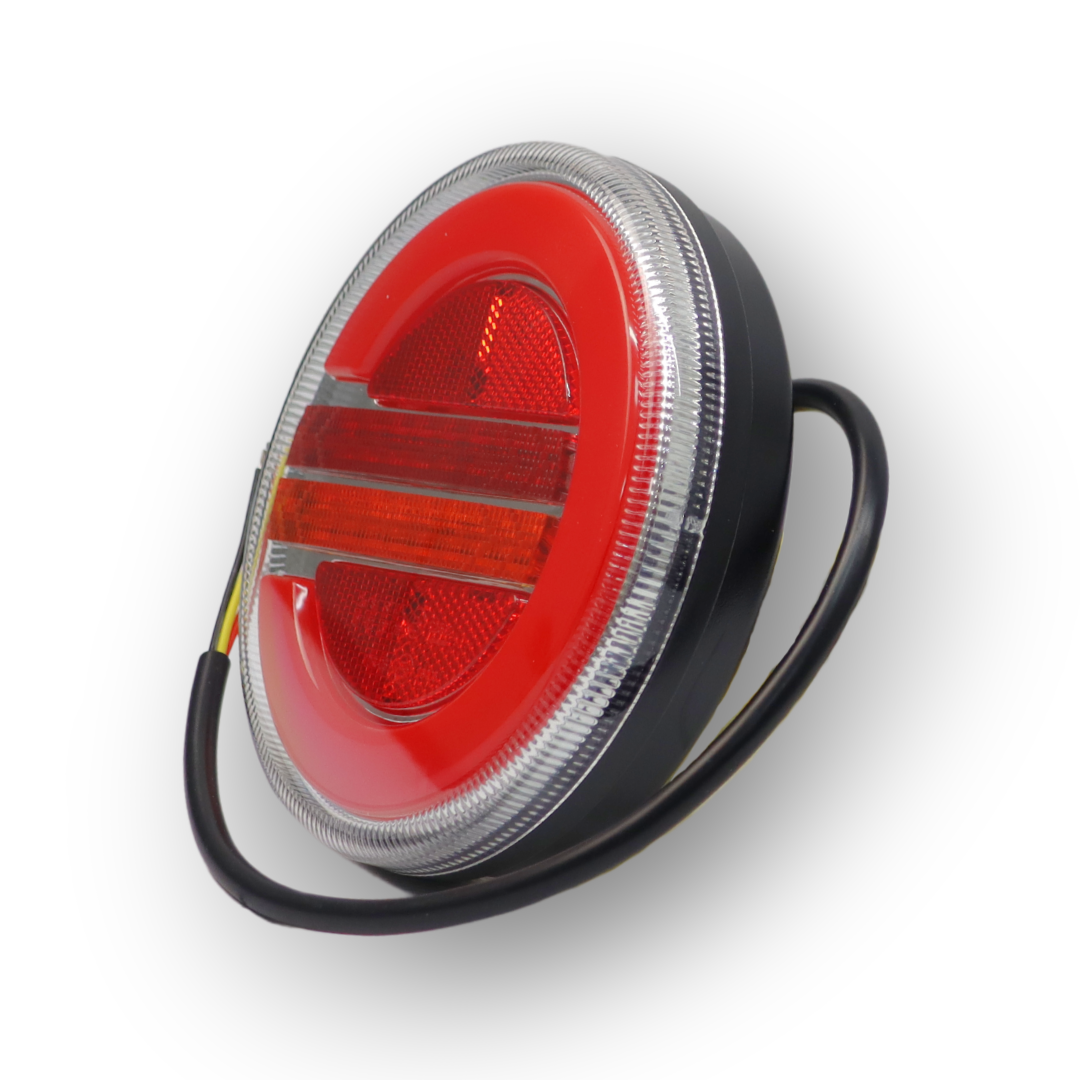 Фонарь задний диодный FERZE 10-30 в. 140х38 мм комб.круглый \лев.\ Фонарь задний диодный FERZE 10-30 в. 140х38 мм комб.круглый \лев.\