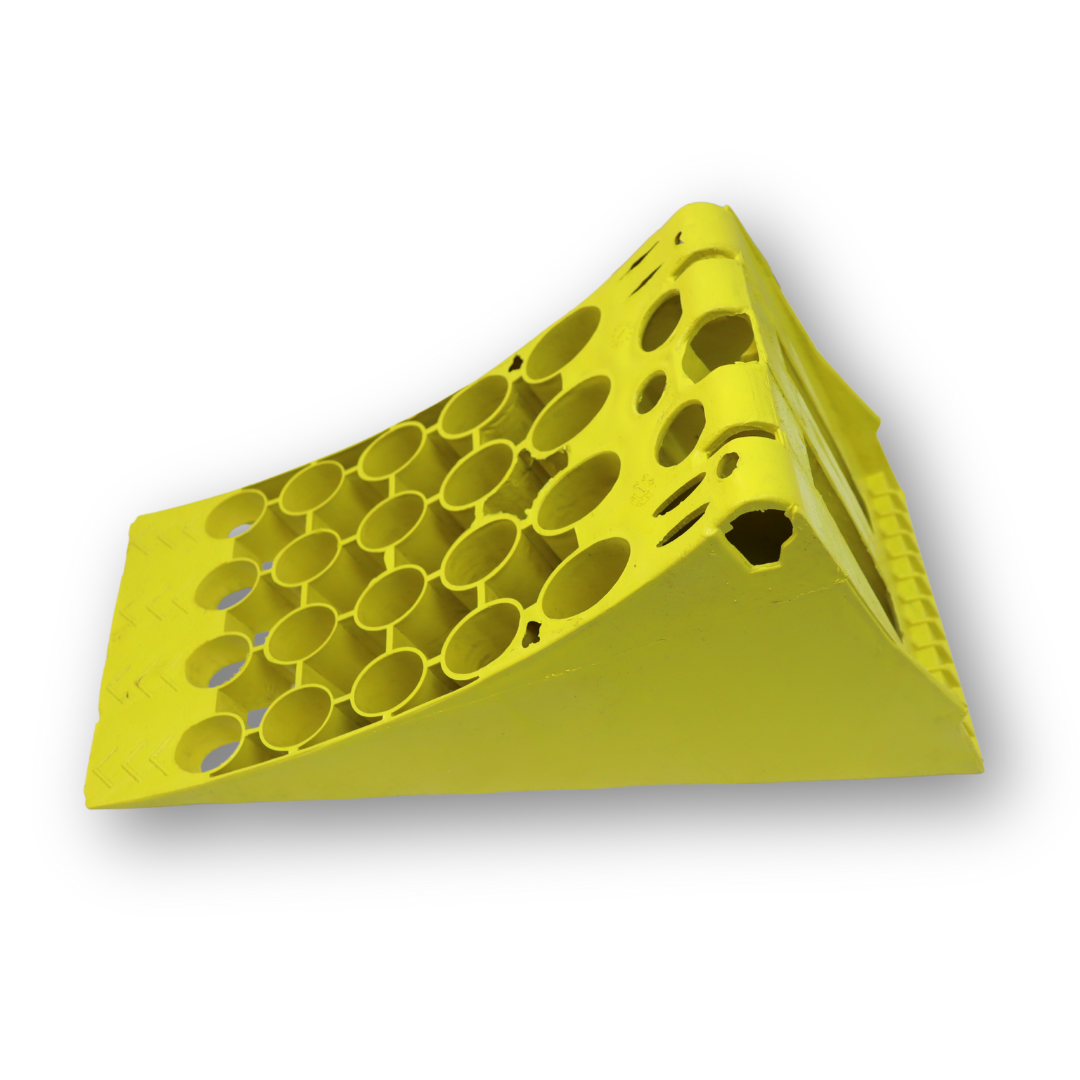 Упор під колесо 200мм (з пласт. кріпленням) Упор під колесо 200мм (з пласт. кріпленням)