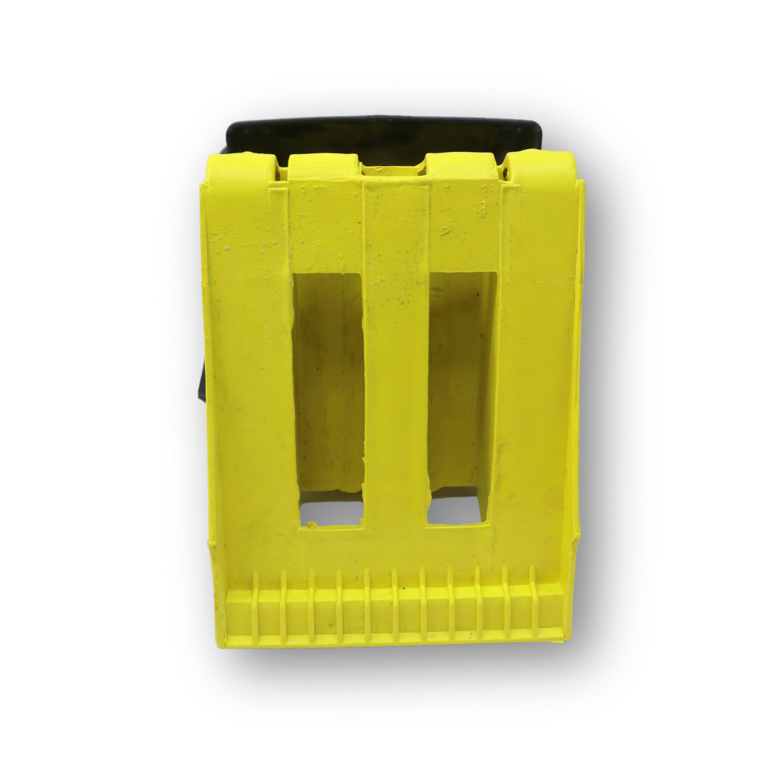 Упор під колесо 200мм (з пласт. кріпленням) Упор під колесо 200мм (з пласт. кріпленням)